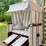 Eilun 8, Strandstrasse Holiday home *